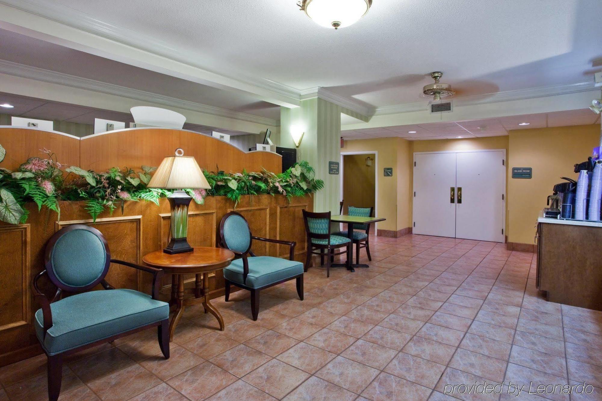 Holiday Inn Express Saint Simons Island By Ihg St. Simons Island Beltér fotó